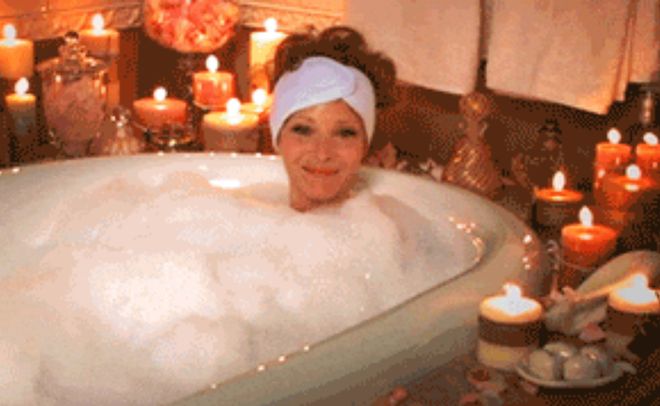 女生超爱的这个小物件竟会危害健康pg电子娱乐平台别再放床头了！(图2)