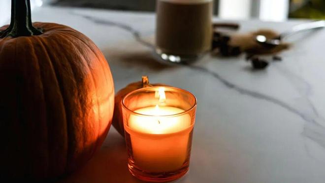 女生超爱的这个小物件竟会危害健康pg电子娱乐平台别再放床头了！(图4)